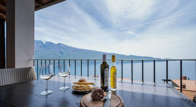 Serviced apartment with grill, sauna & pool — photo 3