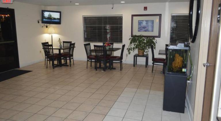 American Elite Inn — photo 5