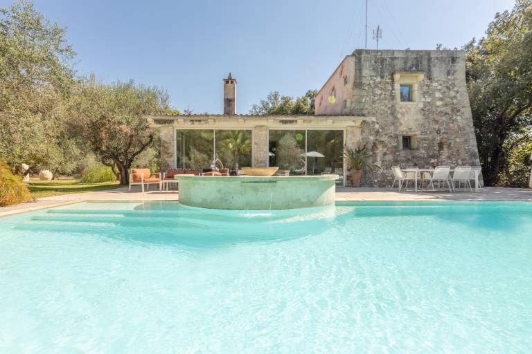 Villa con piscina di 100 m2 a Castrignano dei greci