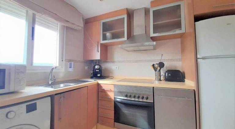Fully equipped lovely rental apartment with patio, yard & pool | Next to the beach | Pets allowed — photo 5