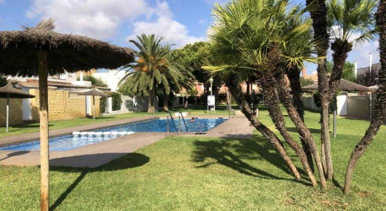 Vacation home with pool in Murcia