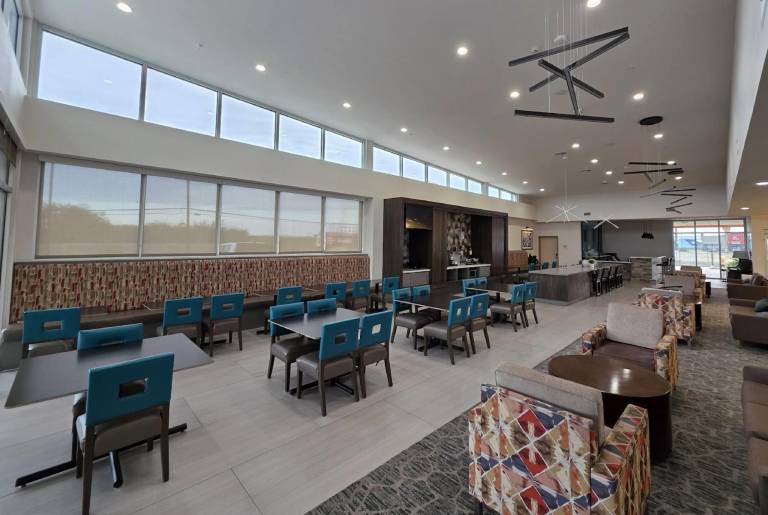 Hawthorn Extended Stay by Wyndham Corpus Christi I-37 NW — photo 2