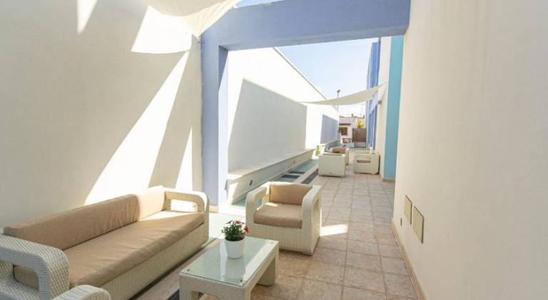 Serviced apartment with terrace — photo 3