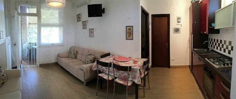 Apartment with 1 room for 4 persons — photo 3