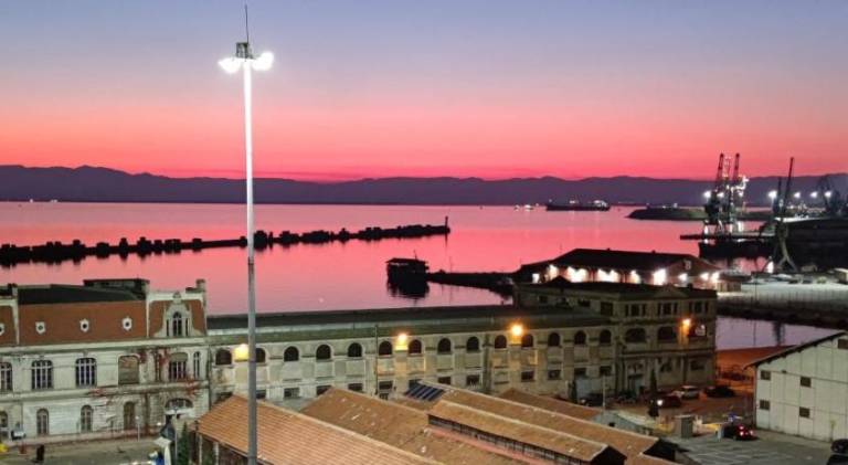 Charming holiday apartment | Next to Church of Panagia Chalkeon | Dogs allowed in Thessaloniki