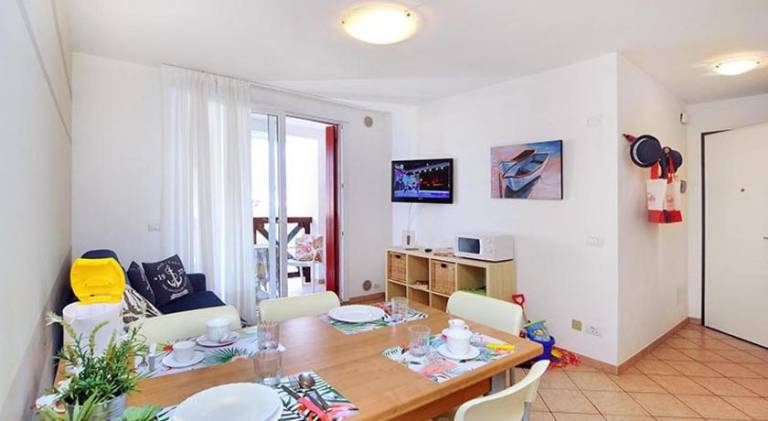Serviced apartment with terrace — photo 3