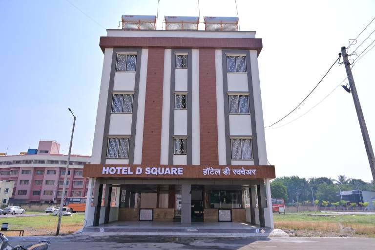 HOTEL D SQUARE in Rahata