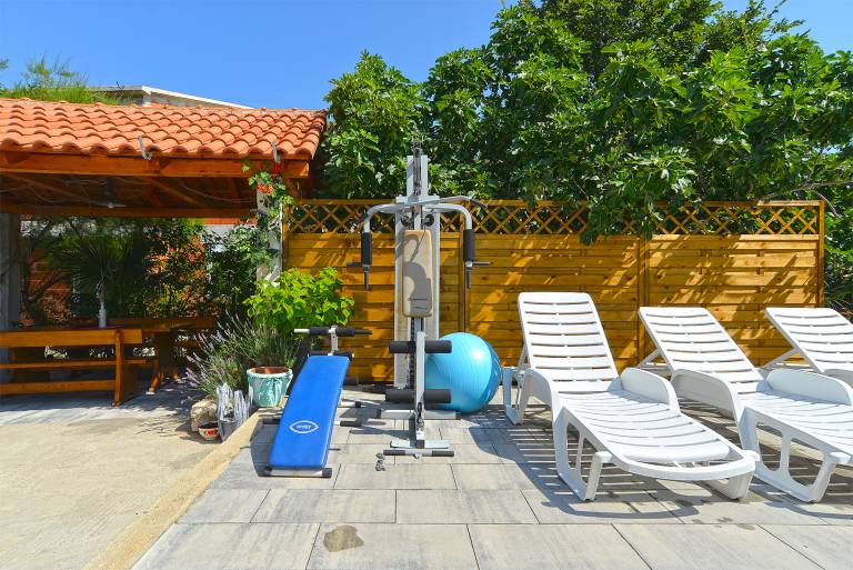 Apartment with terrace & grill — photo 4