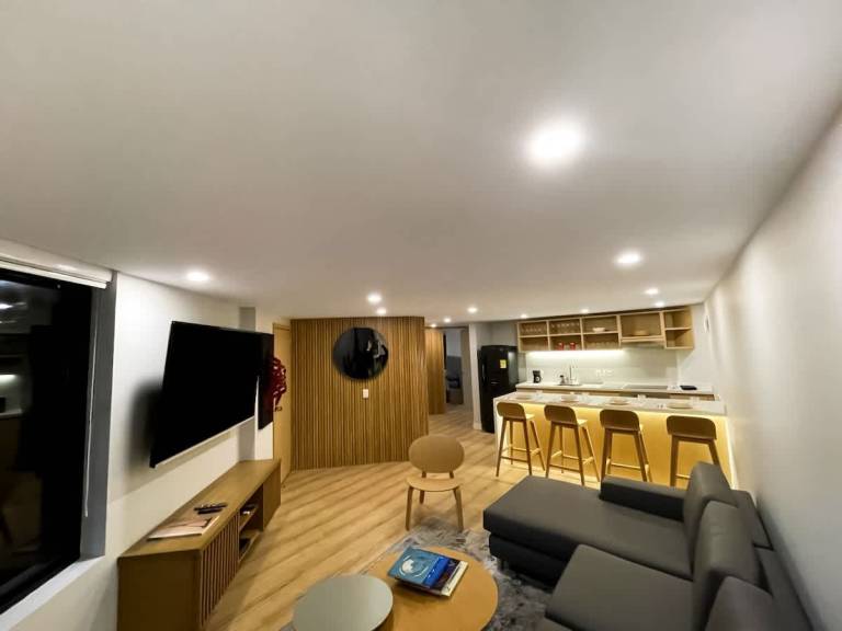 NOK Beautiful 3BR Apt in Zona Rosa