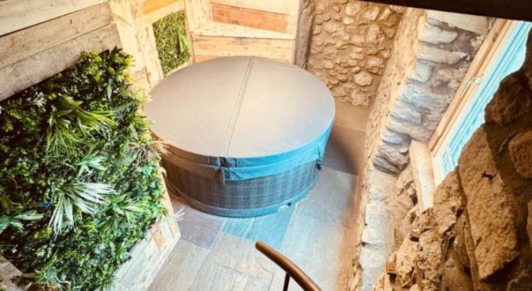 Rental apartment with hot tub in Morecambe