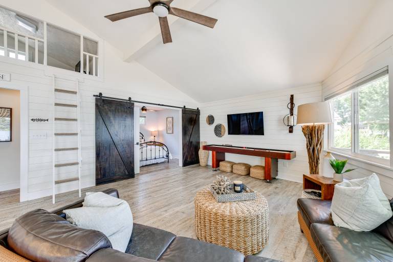 Pet-Friendly Lake Norman Home with Boat Dock! — photo 4