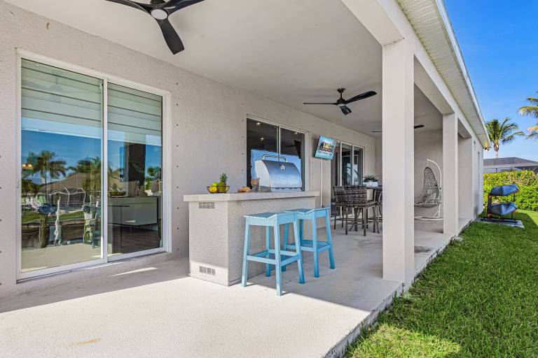 Waterfront Fun & Relaxation Await - Your Ultimate Gulf-Access Getaway! - Villa Ocean Life - Roelens — photo 5
