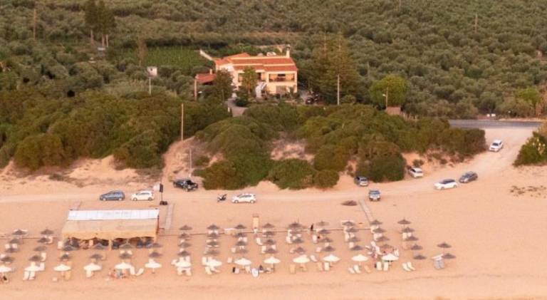 Vacation home with garden & patio | Next to the beach | Good for workation | Dogs allowed in Trifylia