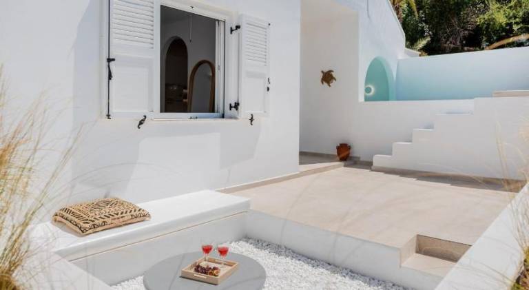 Villa with terrace, private pool & garden | Suitable for remote work — photo 3