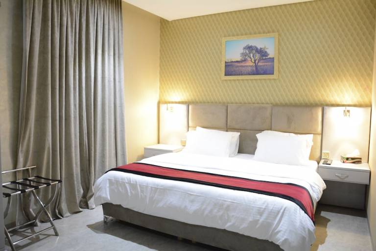 Aparthotel  Block 10