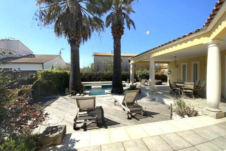 Child-friendly villa with private pool, garden & barbecue | Dogs allowed — photo 5
