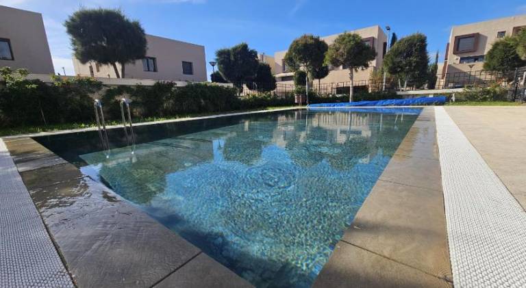 Lovely rental apartment with pool | Beach nearby | Dogs allowed — photo 4