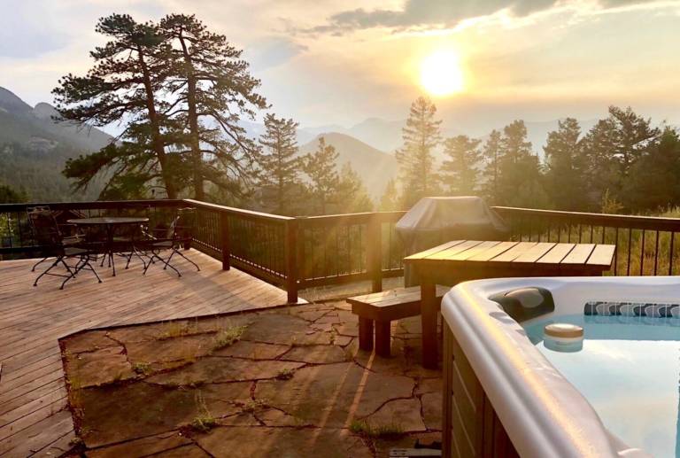 Family-friendly house with terrace | Pet-friendly in Estes Park, CO