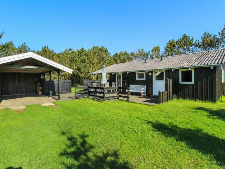 Vacation home with patio & barbecue in Lokken