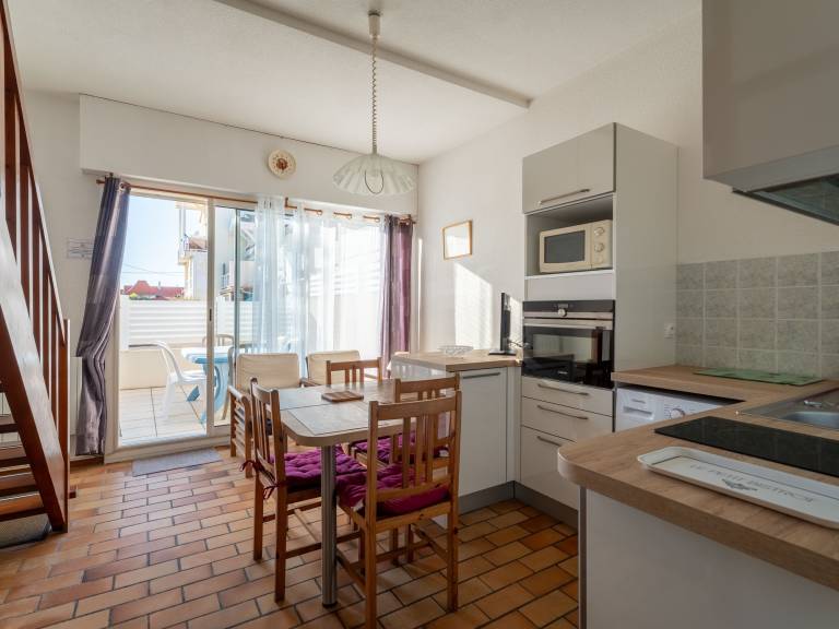 Holiday apartment with 2 rooms for 4 persons in Biscarrosse