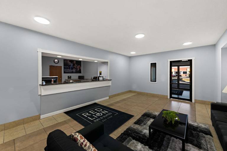 Red Lion Inn & Suites Gretna Omaha SW