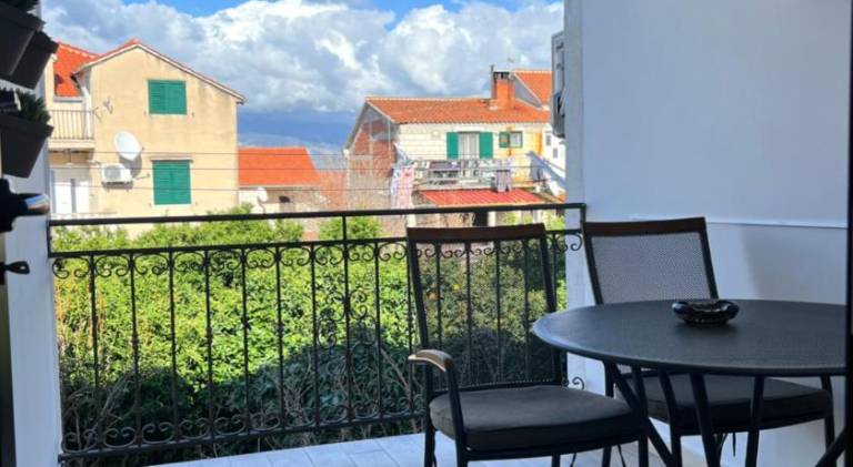 Beautiful holiday apartment with garden, terrace & grill | Close to the beach | Dogs allowed — photo 4