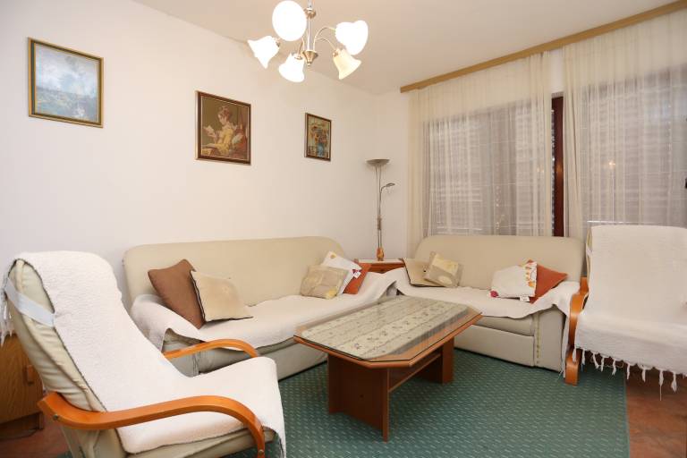 Wonderful holiday apartment with terrace & barbeque | Beach nearby | Pets are welcome — photo 3