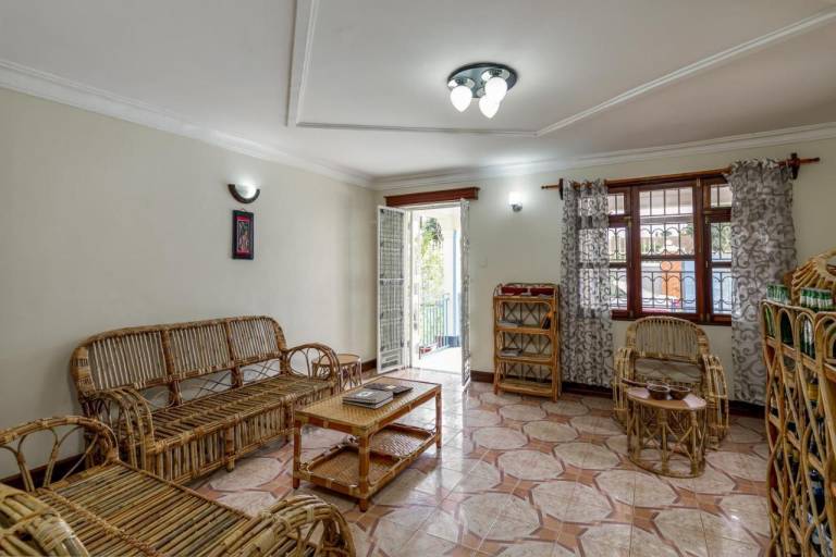 Gorilla Neighbour Guest House — photo 2