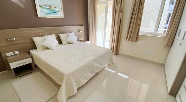 Apartment with 4 rooms for 5 persons in St. Julian's