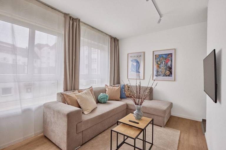 House with terrace | Suitable for remote work | Pet-friendly — photo 2