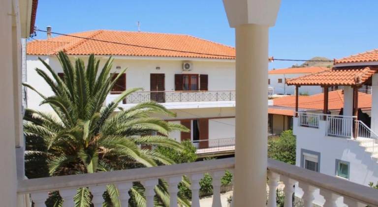 Holiday apartment with 2 rooms for 5 persons — photo 4