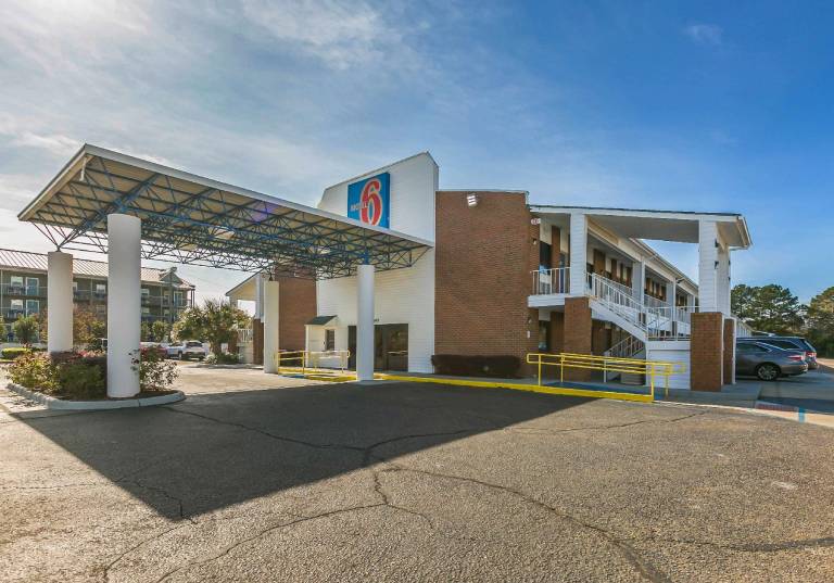Motel 6 Dothan, AL in Dothan, AL