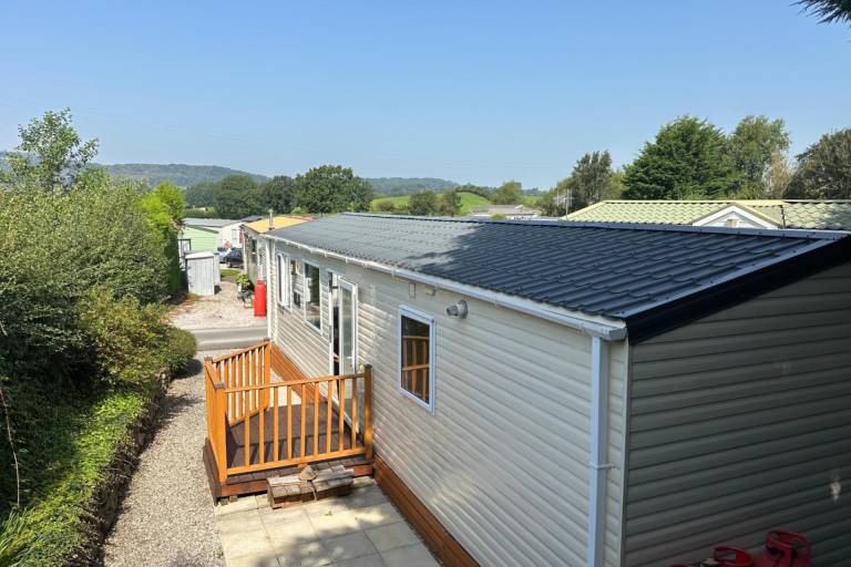 Family-friendly pleasant cabin with yard | Pets are welcome in Carnforth