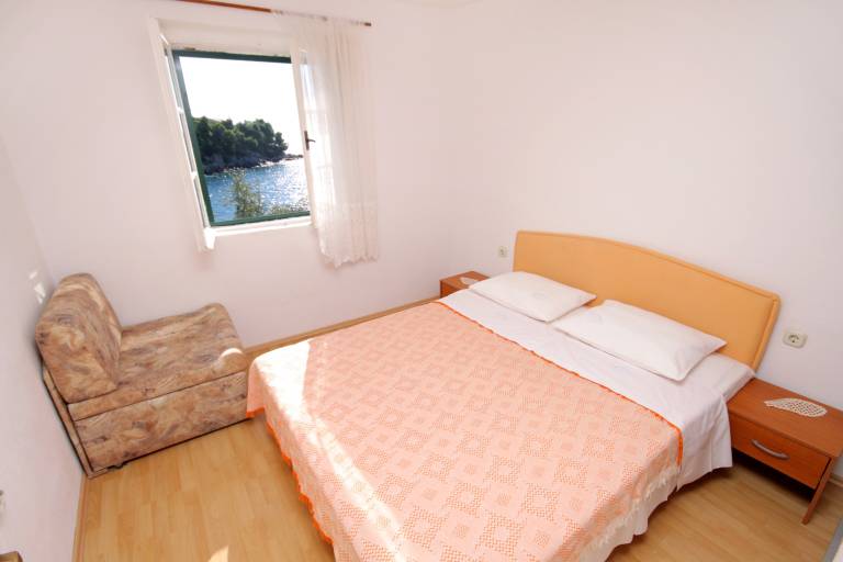 Two bedroom apartment near beach Cove Torac, Hvar (A-4044-a) — photo 4