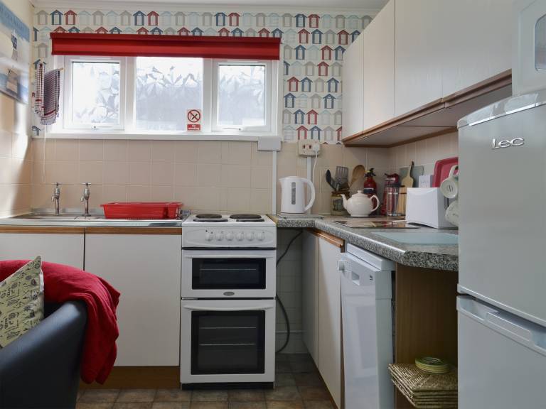 Family-friendly cottage with yard | Next to the beach | Pet-friendly — photo 4