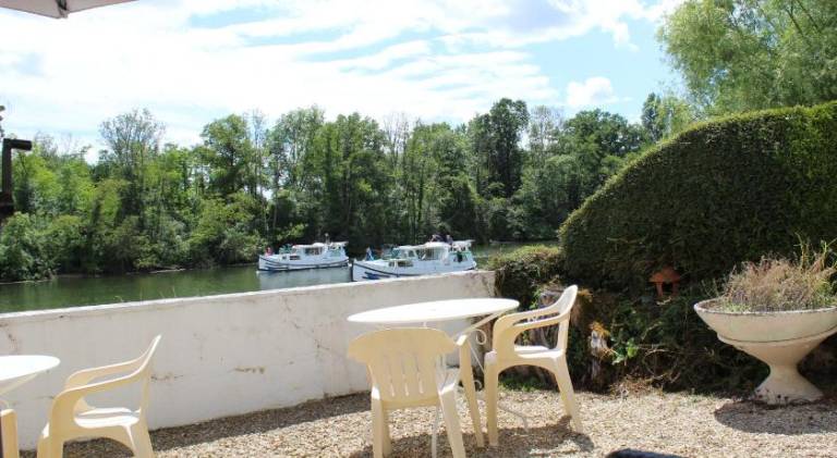 Calme au bord de l'eau — photo 2