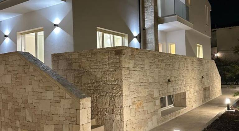 Apartment with yard & patio | Good for workation in Bari