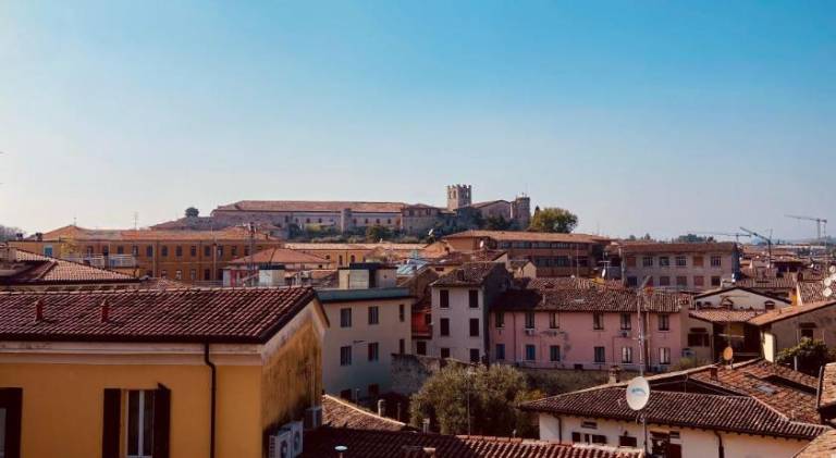Rental apartment with 3 rooms for 8 persons in Pozzolengo