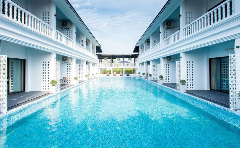 Resort  Wat Mai