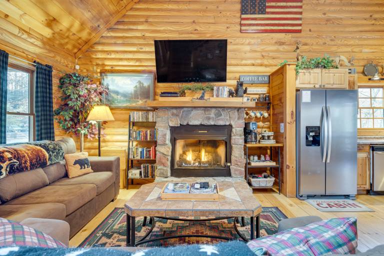 Pet-Friendly Cabin w/ Loft: 5 Mi to Lake Lure! — photo 2