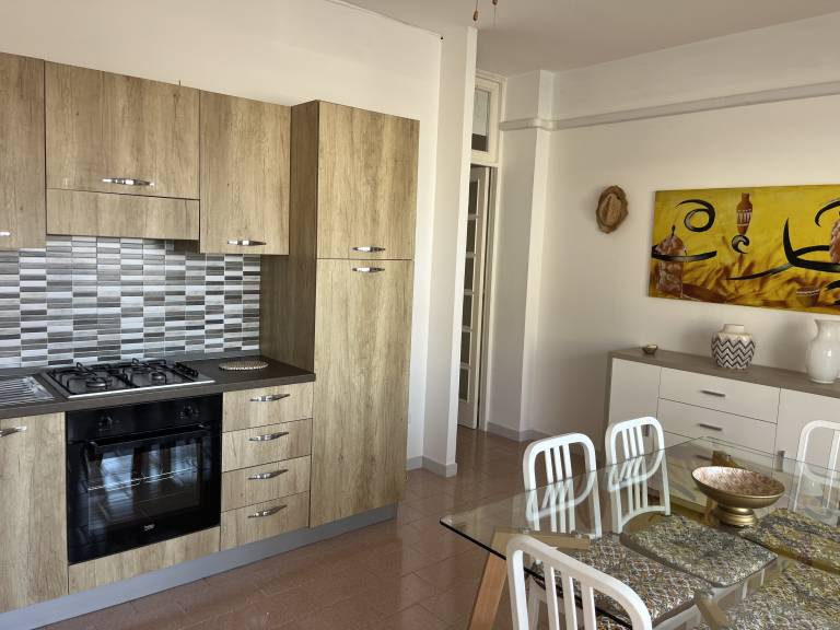 Apartment with patio — photo 3