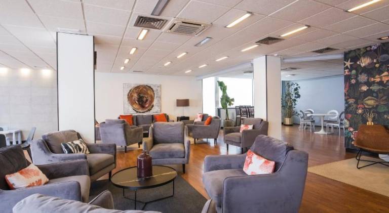 Family-friendly charming serviced apartment with terrace | Close to the beach | Perfect for remote work | Pets allowed — photo 3