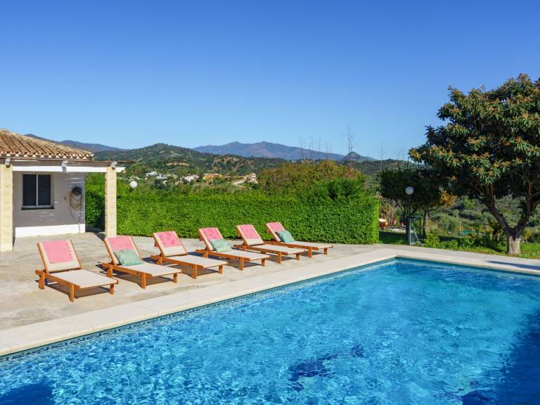 Villa  Estepona