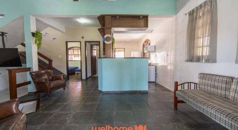 House with pool — photo 5