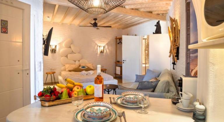 Rental apartment with hot tub & terrace in Mykonos