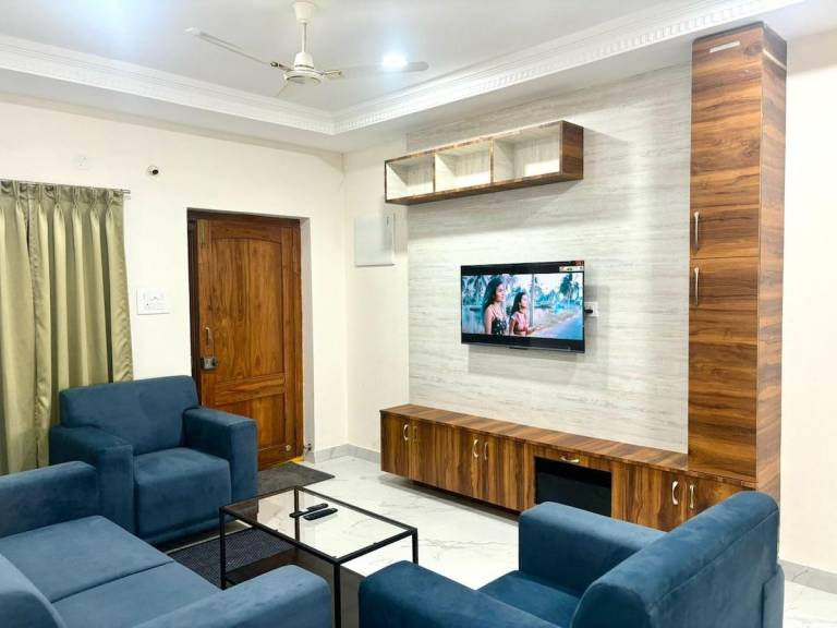 House with 2 rooms for 6 persons in Hyderabad