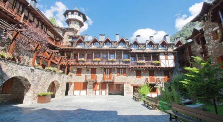 C5 Bordes d'Arinsal, Duplex Rustico con chimenea, Arinsal, zona vallnord — photo 4