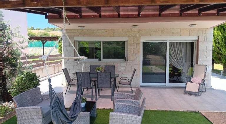 Rental apartment with garden & terrace — photo 3
