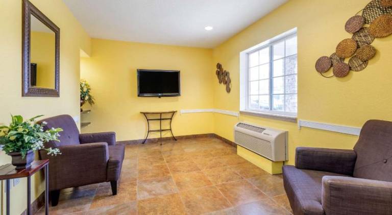 Birch Hill Suites - South Bend — photo 3
