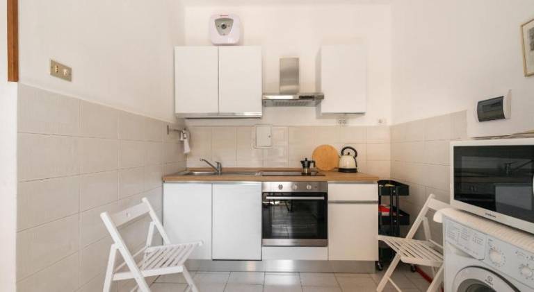 Apartment with 1 room for 4 persons — photo 3